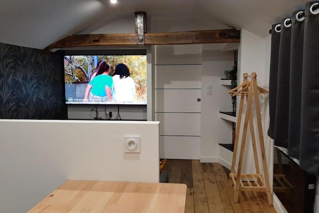 Studio Chaleureux En Hyper Centre Шарлевиль-Мезьер Экстерьер фото