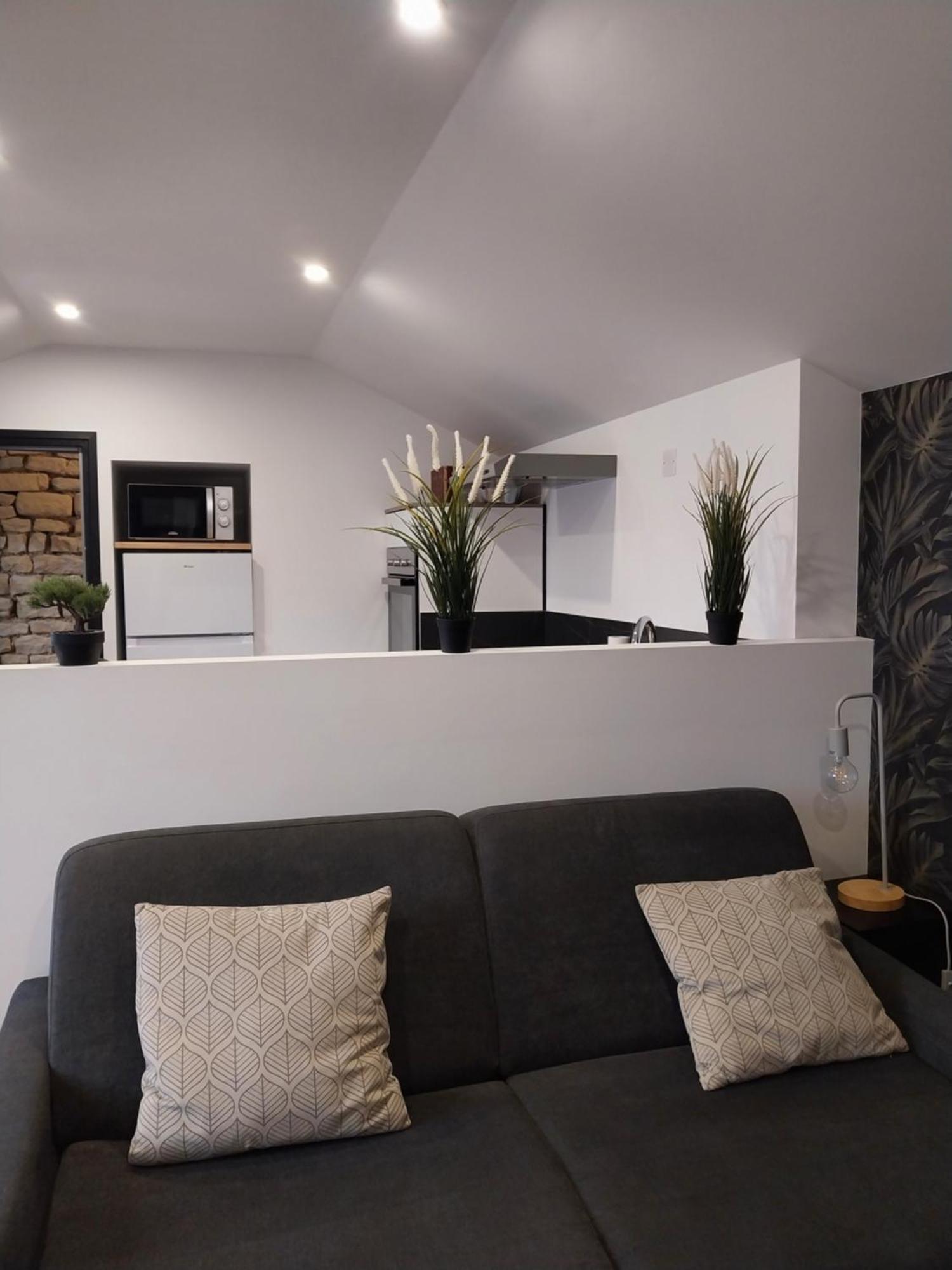 Studio Chaleureux En Hyper Centre Шарлевиль-Мезьер Экстерьер фото